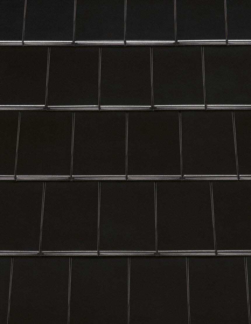 Black glaze – laying